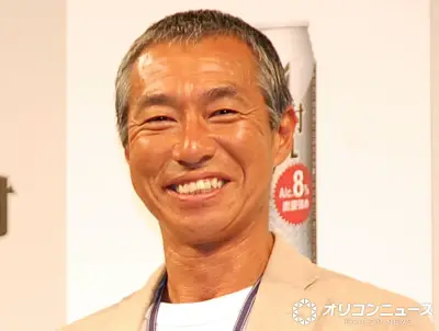柳葉敏郎、『踊る大捜査線』鑑賞で青島俊作と“背中合わせ”2ショット公開 15万超「いいね」