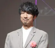 眞島秀和、左腓骨頭骨折でテレ東ドラマ降板 アクション撮影中に負傷