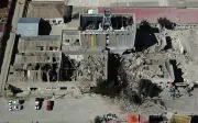ボリビア軍基地で爆発2回、2人死亡、14人不明、黒色火薬が原因か