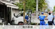 東京・江東の菓子店前で車が歩道に乗り上げ、女性2人けが