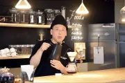 『Tシャツが乾くまで』コーヒー指導はコーヒールンバ平岡だった 公式コラボも