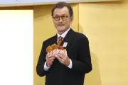 ファミチキ20周年で「オトナ★ファミチキ」3種発売、累計29億食突破
