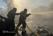 ウクライナ中部の商業施設攻撃で5人死亡、約70人負傷 当局が非難