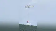 空飛ぶ「ミャクミャク」像、ヘリで金剛山山頂付近に移設…１９日に除幕式、１１月２３日まで一般公開