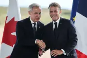 仏加首脳、サンピエール・ミクロンで会談 主権尊重の関係強化を発表