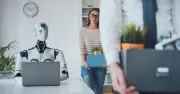 AIで解雇した従業員の3割は再雇用に？ Gartnerが予測する人材戦略の誤算