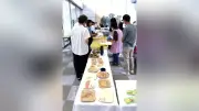 福祉施設の手作り品販売会、下田できょうまで　縫製品や木工品