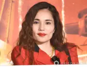 平野ノラ、体重が「妊娠以外で最高新記録」と危機感 スニーカーがきつくなったと告白