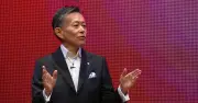 日立社長が描く「フィジカルAI革命」、IT・OT・プロダクトの融合で現場を変革