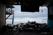 ハリケーン「ポロ」メキシコ接近、上陸へ 洪水や停電発生