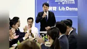 所得連動給付、29年4月と秋の2回 政府が与党に原案提示