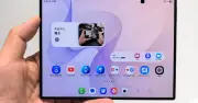 iPhone Duo登場で折りたたみスマホ市場は世界5%超に？ 競争激化するフォルダブル市場：山根康宏の海外モバイル探訪記