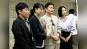川崎出身の槙島さん、市立聾学校に30万円寄付 努力の大切さ語る