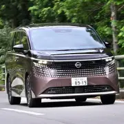 新型エルグランドに乗ると疲れが取れる？リカバリーウェア効果を検証