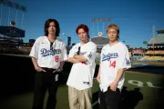 Number_i、ドジャースタジアムで始球式 名前入りユニフォーム着用、背番号の由来