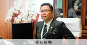 沖縄の古謝知事が初登庁、史上最年少42歳 国と協調姿勢