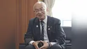 奥出雲町長・糸原氏が2期目抱負「幸せに暮らせる町に」 無投票再選