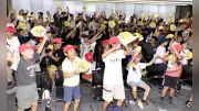 都市対抗野球：西濃運輸が１２年ぶりＶ、大垣市でＰＶに２２０人