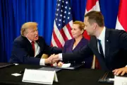 トランプ氏、グリーンランド安保協定に署名 米軍基地2か所新設へ