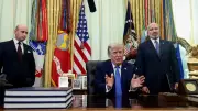 米軍がイラン革命防衛隊を攻撃、トランプ氏「機雷敷設試みた」と説明