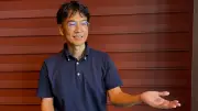 音声で伴走者なしでも的確な作業可能に、位置情報と肉声ひもづけ現場再現の特許生かす