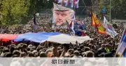戦争犯罪で終身刑のムラジッチ元司令官、セルビアで英雄視され盛大な葬儀