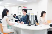 「若いうちはガムシャラに」の言葉の裏に隠れた自治体職員の本音とは