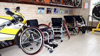 アジア・アジアパラ大会2026 競技用車いすは「軽く、動きやすく」…提供メーカーに聞く