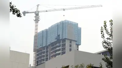 中国7〜9月期GDPは4.5%増、輸出好調も内需低迷で消費伸び悩む