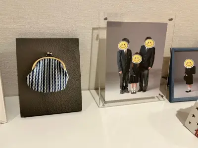 「4500円も払って…」がま口財布をパネル発注ミス 家族写真のはずが4.7万いいね