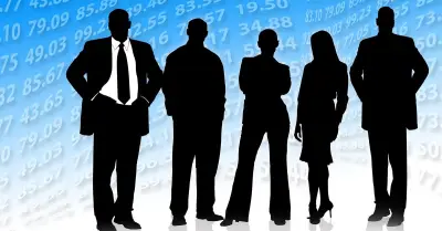 Gartner調査：AI活用でIT部門の人員は増加へ、回答者の40%が2027年に増員と予想