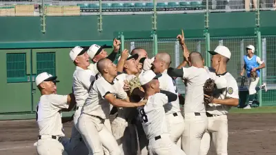 報徳学園が3年ぶり秋季兵庫県大会V 明石商に4-0完勝 近畿大会へ