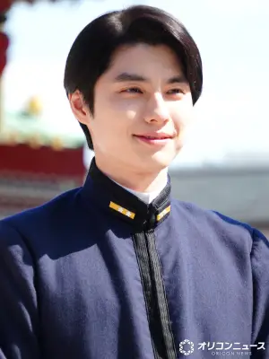 本田響矢、カレーの付け合わせに「大きな幸せ」 芳根京子ら共演者もにっこり