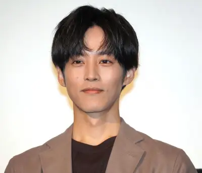 紅白司会に堺雅人&二宮和也、『VIVANT』兄弟にSNS沸く 松坂桃李の登場にも期待