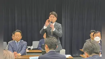 公明、１人８万円給付案まとめる 消費税減税の代わりに 政調全体会議