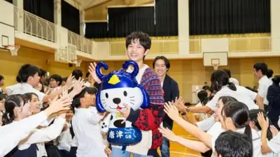 黒川想矢、『3ミリの恋』ロケ地の唐津東高校にサプライズ登場　生徒1100人が歓声