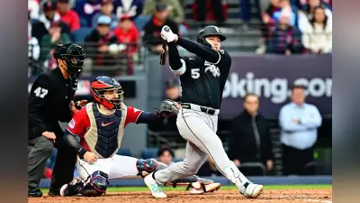 村上宗隆が適時打、敵地で2連勝しリーグ優勝決定S進出に王手