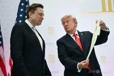 マスク氏、米中間選挙に440億円投入 共和党支援で最大の個人献金者に