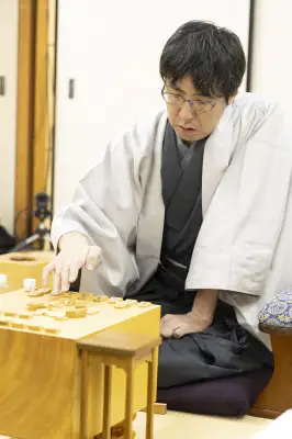 王座戦第４局は広瀬九段が勝利、タイトルは最終局へ