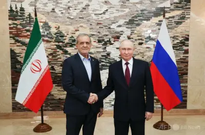 プーチン氏、中東戦争の仲介支援を表明 イラン大統領と電話会談