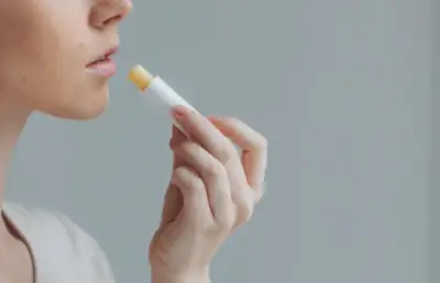 ロート製薬が「昔のリップクリーム」公開 「キャンパスリップ」に懐かしの声