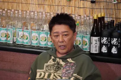 坂上忍、政治不信に持論「どうやって政治家を信用していけばいいの？」 町中華で鈴木哲夫氏と激論