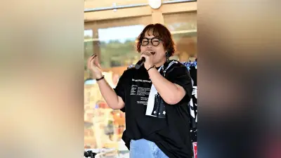 いじめ乗り越え歌手デビュー 江津出身・柊侑香さん「歌は生きる力」