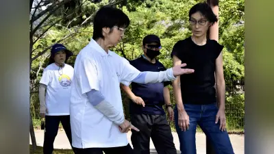 鹿児島で太極拳の特別講習会 体幹やバランス強化へ約10人が参加