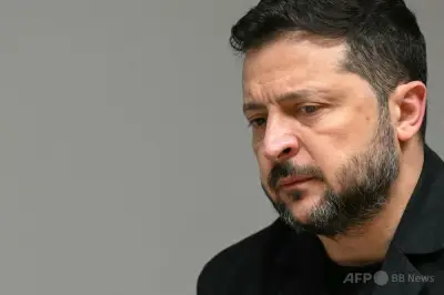 ゼレンスキー氏、仏との防衛協力は「双方に利益」と強調 ルペン氏の支援打ち切り表明受け