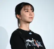 adieu（上白石萌歌）、幼少期写真に「変わらなさすぎ！」の声　映画『我々は宇宙人』舞台あいさつ