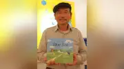 熊本地震後に激減の「ブルー・ビー」、館長の絵本第2版で自然保護訴える