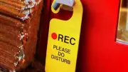 Creepy Nuts、新曲「トムとジェリーとヘイターと私」をサプライズリリース