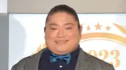 元力士・富栄ドラム、『VIVANT』撮影合間に相撲講座 四股踏みショット公開