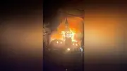 仏デモで暴徒化、市庁舎焼失 警察官ら５００人負傷、１８００人拘束